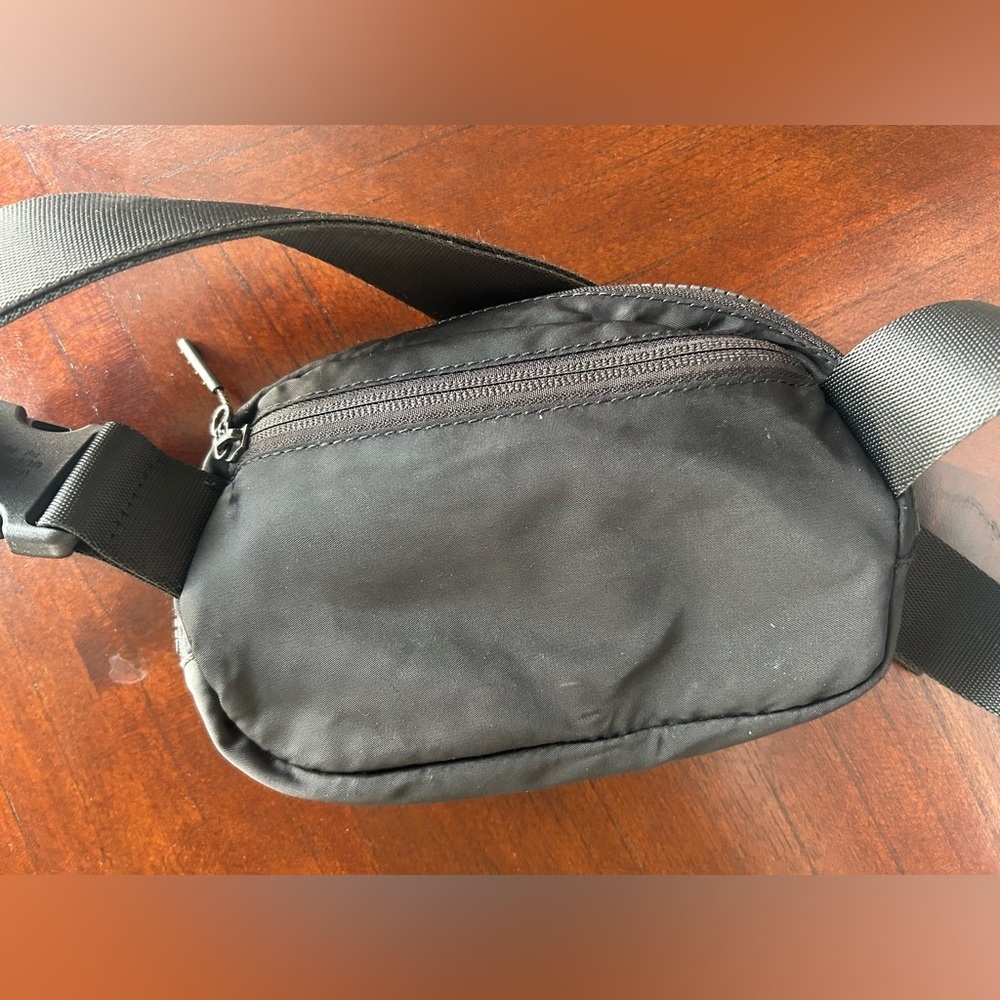 lululemon athletica Black Belt Bag - Picture 3 of 5